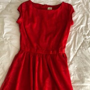 RED LACE DRESS: SHABBY APPLE